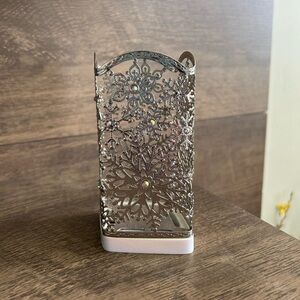 listing-status-banner